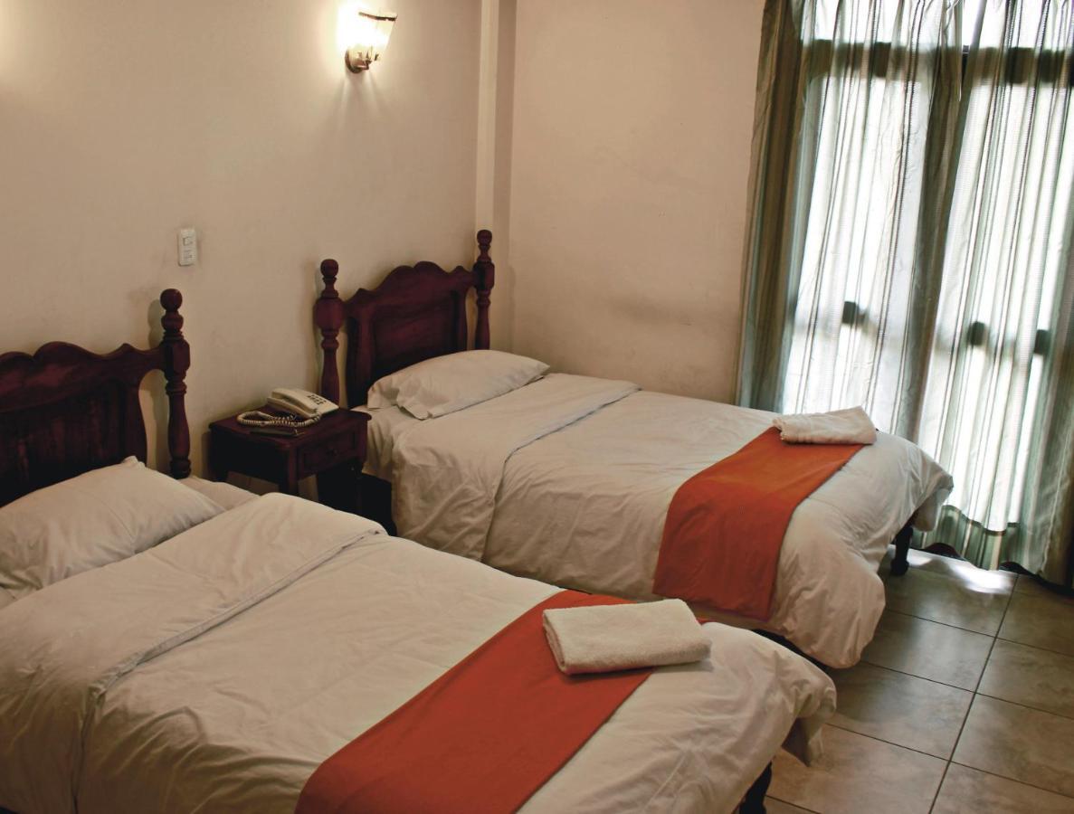 Hotel Cumanda Alfaro Экстерьер фото